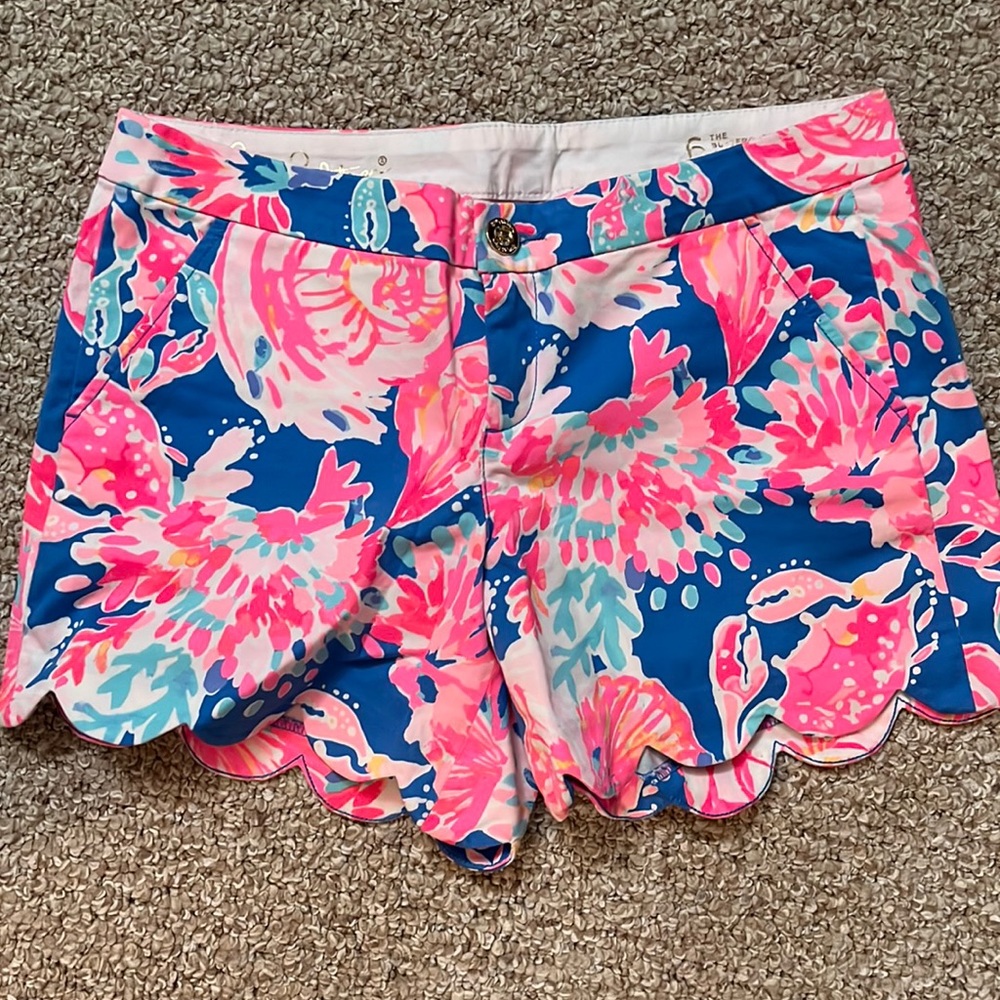 Lilly Pulitzer Scallop Hem Shorts